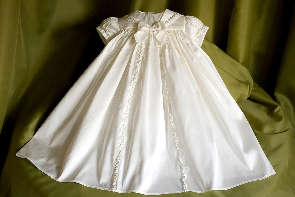 Christening gown for tiny Babies ‘Peace’